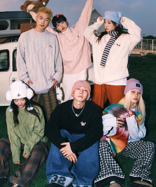 WESTBOY(ウエストボーイ)の「オーバーサイズ ケーブルニットセーター WO25S2TP05【WB ORIGINALS】(ニット/セーター・メンズ・ホワイト/グレー/ブラック・L/M/XL)」の4枚目の写真