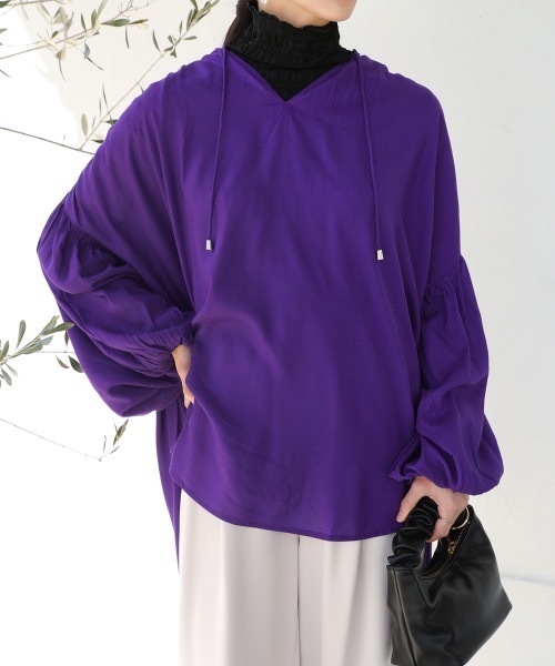 Bou Jeloud（ブージュルード）の「クールタッチレーヨンボリュームスリーブチュニック（Tシャツ/カットソー・レディース・ブラック/ベージュ/パープル・MEDIUM）」の3枚目の写真