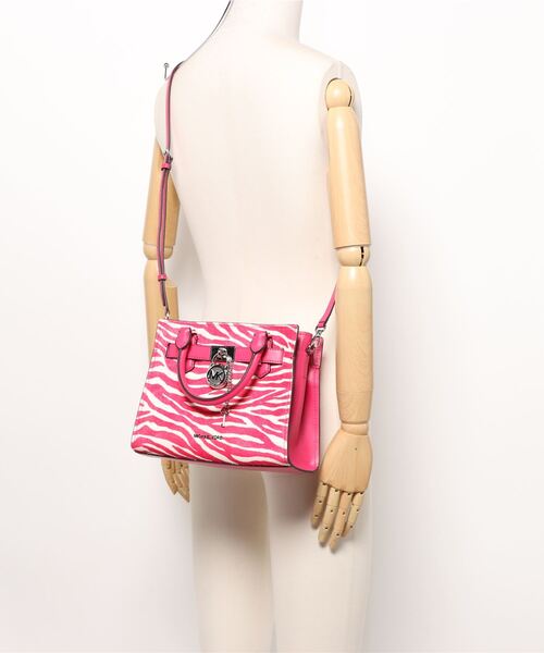 MICHAEL KORS(マイケルコース)の「HAMILTON ゼブラプリント カーフヘア サッチェル スモール(ハンドバッグ・レディース・ピンク系その他・FREE)」の5枚目の写真