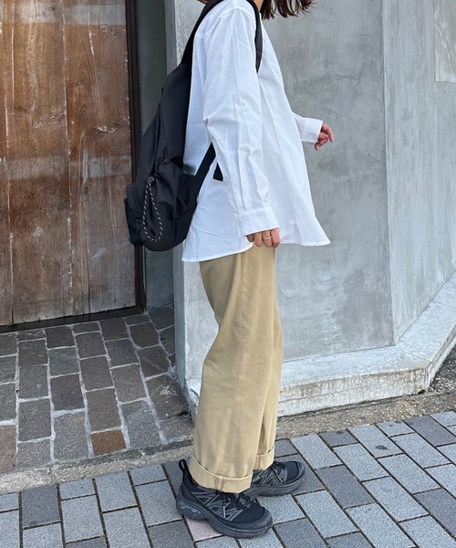UNDERSTATEMENTs(アンダーステイトメント)の「【ユニセックス】サイドスリットスリーピングシャツ/無地/ストライプ(シャツ/ブラウス・メンズ・ブルー/ホワイト・MEDIUM/LARGE)」の5枚目の写真