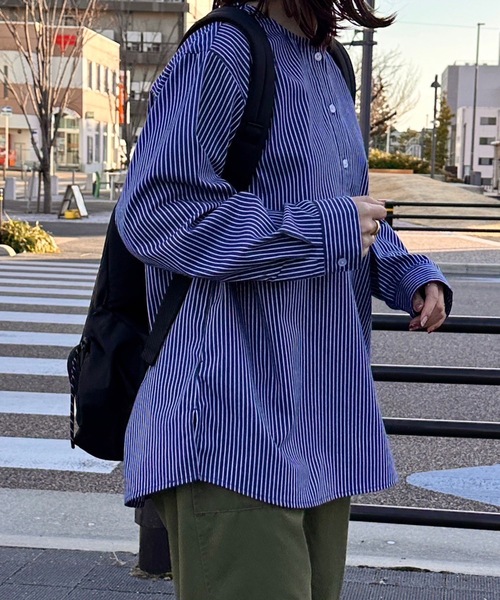 UNDERSTATEMENTs(アンダーステイトメント)の「【ユニセックス】サイドスリットスリーピングシャツ/無地/ストライプ(シャツ/ブラウス・メンズ・ブルー/ホワイト・MEDIUM/LARGE)」の20枚目の写真