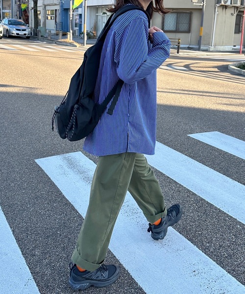 UNDERSTATEMENTs(アンダーステイトメント)の「【ユニセックス】サイドスリットスリーピングシャツ/無地/ストライプ(シャツ/ブラウス・メンズ・ブルー/ホワイト・MEDIUM/LARGE)」の16枚目の写真