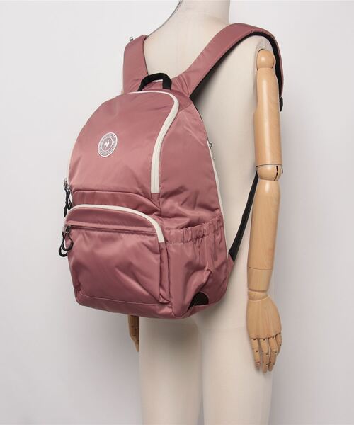 le coq sportif（ルコックスポルティフ）の「【ルコックスポルティフ】通勤通学/撥水/部分通気/PC・タブレットポケット付きバックパック（バックパック/リュック・メンズ・ピンク系/ベージュ系その他/ブラック×グレー・F）」の7枚目の写真