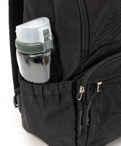 le coq sportif（ルコックスポルティフ）の「【ルコックスポルティフ】通勤通学/撥水/部分通気/PC・タブレットポケット付きバックパック（バックパック/リュック・メンズ・ピンク系/ベージュ系その他/ブラック×グレー・F）」の18枚目の写真