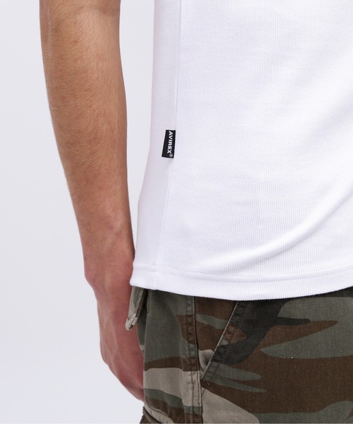 AVIREX（アヴィレックス）の「《DAILY/デイリー》RIB SHORT SLEEVE CREW NECK T-SHIRT / デイリーウェア リブ 半袖 クルーネック Tシャツ / AVIREX / アヴィレックス（Tシャツ/カットソー・メンズ・チャコール/ロイヤルブルー/ホワイト/ブラック/オリーブ/グレー・SMALL/MEDIUM/LARGE/X-LARGE/X-SMALL）」の13枚目の写真