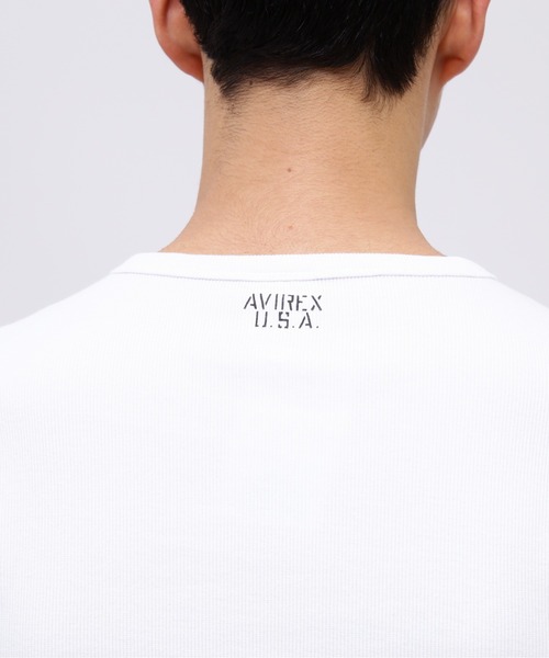 AVIREX（アヴィレックス）の「《DAILY/デイリー》RIB SHORT SLEEVE CREW NECK T-SHIRT / デイリーウェア リブ 半袖 クルーネック Tシャツ / AVIREX / アヴィレックス（Tシャツ/カットソー・メンズ・チャコール/ロイヤルブルー/ホワイト/ブラック/オリーブ/グレー・SMALL/MEDIUM/LARGE/X-LARGE/X-SMALL）」の14枚目の写真