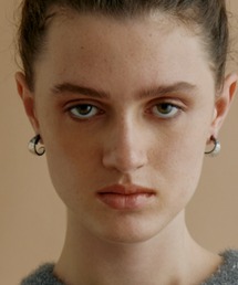 kiehtova（キエトヴァ）の「【kiehtova】GLOSS EPOXY PETIT HOOP PIERCE/グロスエポプチフープピアス（ピアス（両耳用）・レディース）」