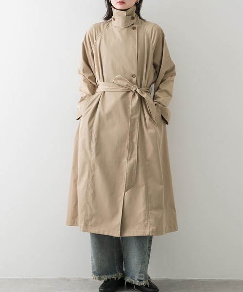 SENSE OF PLACE by URBAN RESEARCH（センスオブプレイスバイアーバンリサーチ）の「ラグラントレンチコート（トレンチコート・レディース・ベージュ/チャコールグレー・ONE）」の4枚目の写真