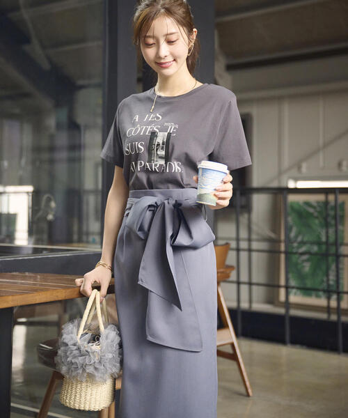 PROPORTION BODY DRESSING(プロポーションボディドレッシング)の「フォトT / 1215160303(Tシャツ/カットソー・レディース・ダークグレー/ホワイト・FREE)」の2枚目の写真