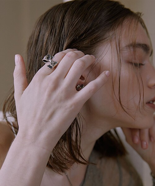 Third Movement(サードムーブメント)の「<Third Movement>リボン リング(リング・レディース・シルバー・14)」の2枚目の写真