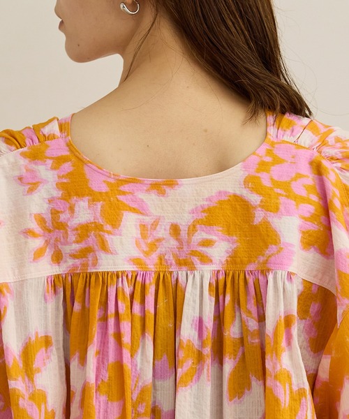 ROPE'(ロペ)の「【DEVEAUX(デヴォー)】別注ボカシフラワーボリュームスリーブブラウス/洗える(シャツ/ブラウス・レディース・ブラウン系その他2/オレンジ系その他・FREE)」の12枚目の写真