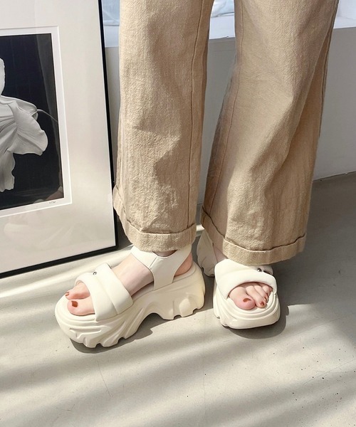 ORiental TRaffic（オリエンタルトラフィック）の「カットデザインパデット厚底サンダル/51206（サンダル・レディース・ベージュ/ブルー/ブラック・SS/S/M/L/LL/3L）」の11枚目の写真