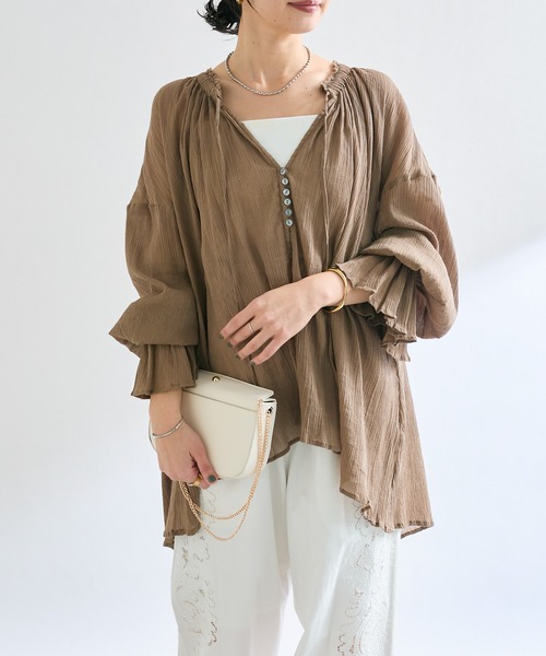 ★新品美品★【RIVE DROITE】楊柳ギャザーブラウス RIVE DROITE（リヴドロワ）の「【着映え◎】楊柳ギャザーブラウス