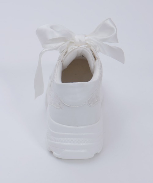 axes femme POETIQUE（アクシーズファムポエティック）の「サテンリボンスニーカー（スニーカー・レディース・ホワイト/ブラック・MEDIUM/LARGE）」の4枚目の写真