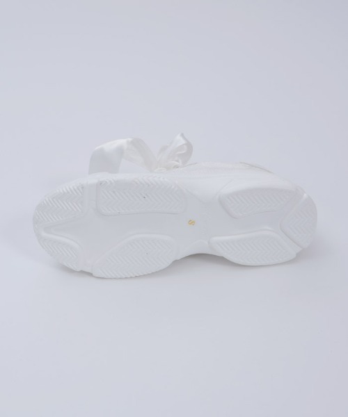 axes femme POETIQUE（アクシーズファムポエティック）の「サテンリボンスニーカー（スニーカー・レディース・ホワイト/ブラック・MEDIUM/LARGE）」の10枚目の写真