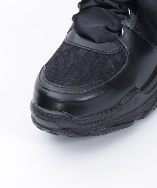 axes femme POETIQUE（アクシーズファムポエティック）の「サテンリボンスニーカー（スニーカー・レディース・ホワイト/ブラック・MEDIUM/LARGE）」の14枚目の写真