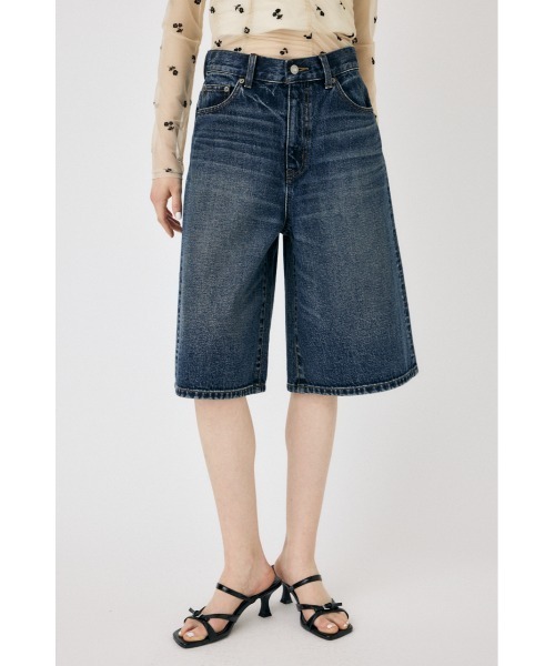 パンツ moussy
CROSS WAIST WIDE STRAIGHT セール】KNEE LENGTH バミューダパンツ（デニムパンツ）｜MOUSSY