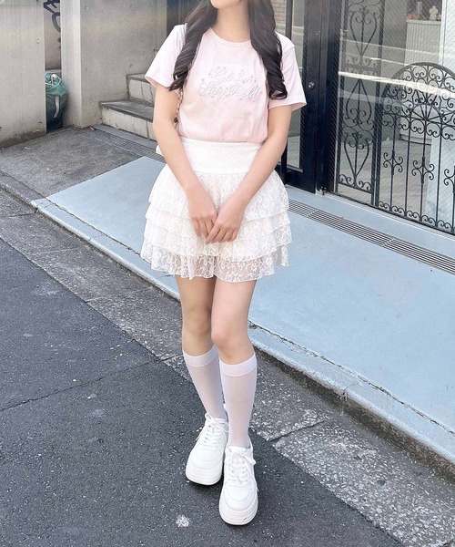 INGNI（イング）の「装飾付ふくれ刺繍ロゴTシャツ（Tシャツ/カットソー・レディース・ブラック×ホワイト/ピンク系7/ホワイト×ブラック・M）」の15枚目の写真