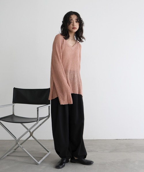  hellam（へラム）の「Vネック透かし編みルーズニット（ニット/セーター・レディース・オフホワイト/ブラック/ベージュ/グリーン/ピンク・FREE）」の12枚目の写真