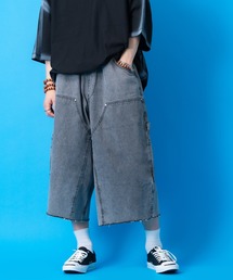 a.p.o.v.（エーピーオービー）の「a.p.o.v. ダブルニーデニムスーパーワイドペインターハーフパンツ（デニムパンツ）」