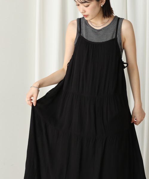 Bou Jeloud（ブージュルード）の「レーヨンクレープキャミワンピース（ワンピース・レディース・ブルー/ブラック/ブラウン・38）」の2枚目の写真