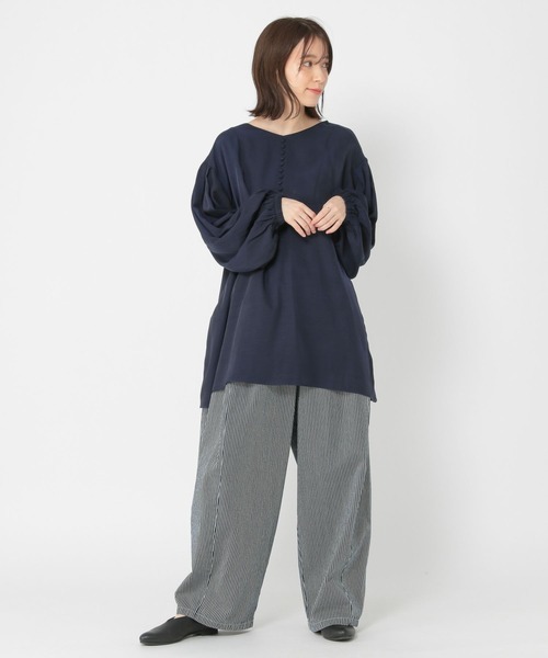 studio CLIP(スタディオクリップ)の「ダブルフロントギャザーチュニック(チュニック・レディース・キャメル/ネイビー・FREE)」の15枚目の写真