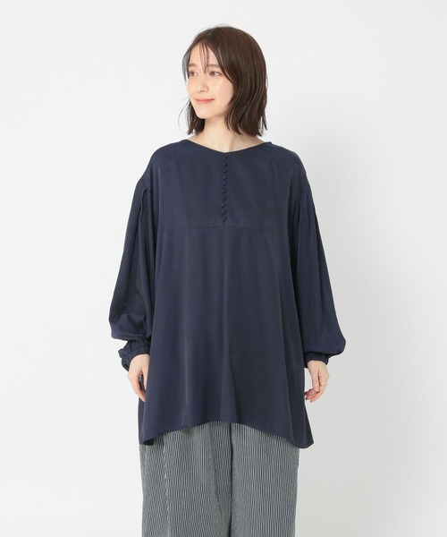 studio CLIP(スタディオクリップ)の「ダブルフロントギャザーチュニック(チュニック・レディース・キャメル/ネイビー・FREE)」の16枚目の写真