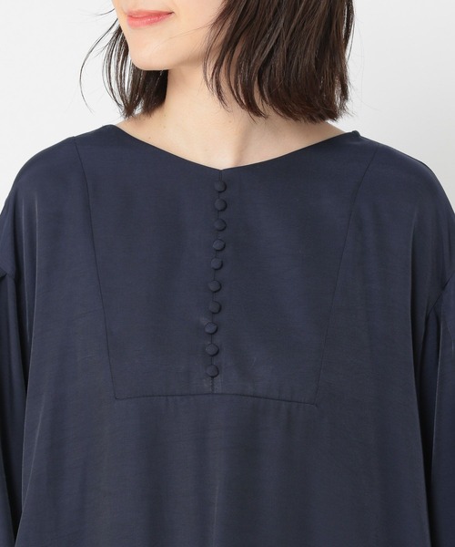 studio CLIP(スタディオクリップ)の「ダブルフロントギャザーチュニック(チュニック・レディース・キャメル/ネイビー・FREE)」の19枚目の写真