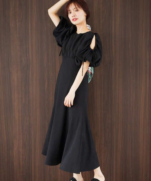 mysty woman（ミスティウーマン）の「［追加1］パワショルジャガードワンピース 491353（ワンピース・レディース・オフホワイト/ブラック/ベージュ・FREE）」の12枚目の写真