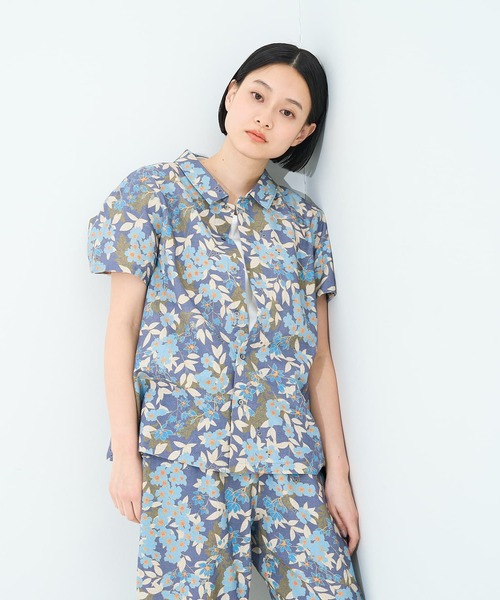 collex(コレックス)の「ボタニカルプリントシャツ(シャツ/ブラウス・レディース・イエロー/ネイビー・フリー)」の2枚目の写真