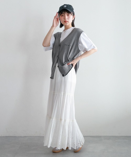 RAGEBLUE（レイジブルー）の「ミラノリブ/ワンポイント刺繍ベスト（ベスト・レディース・グレー/ネイビー・FREE）」の3枚目の写真