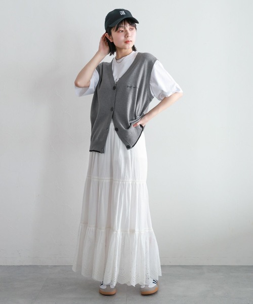 RAGEBLUE（レイジブルー）の「ミラノリブ/ワンポイント刺繍ベスト（ベスト・レディース・グレー/ネイビー・FREE）」の4枚目の写真