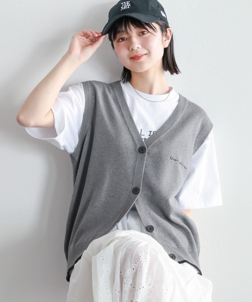 RAGEBLUE（レイジブルー）の「ミラノリブ/ワンポイント刺繍ベスト（ベスト・レディース・グレー/ネイビー・FREE）」の9枚目の写真