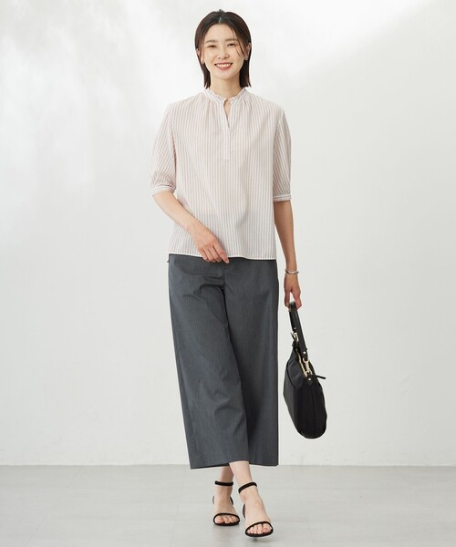J.PRESS(ジェイプレス)の「【洗える・接触冷感】ドビー強撚ストライプ スキッパー ブラウス(シャツ/ブラウス・レディース・ピンク系1/ネイビー系1・9/11)」の4枚目の写真
