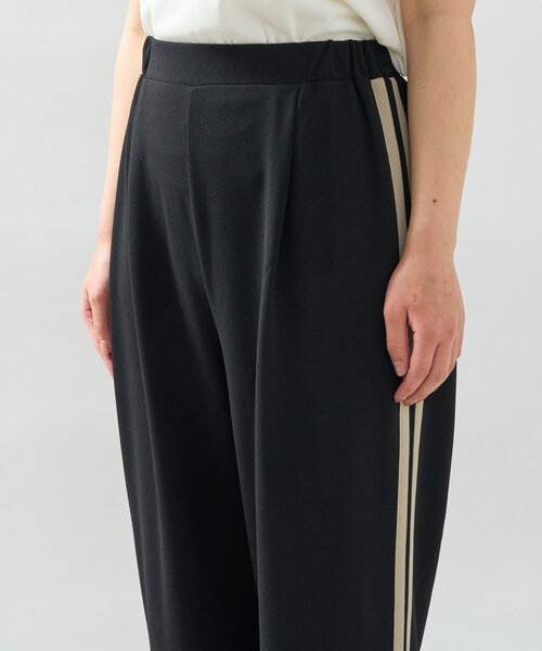 un dix cors（アンディコール）の「カットジョーゼットラインパンツ（スラックス・レディース・ブラック・FREE）」の17枚目の写真