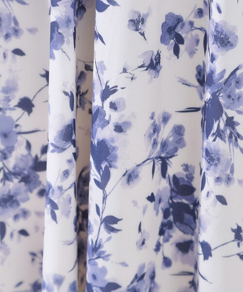 花柄・華やか・一枚で着映え】サマーフラワーブーケワンピース