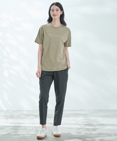 Arnold Palmer(アーノルドパーマー)の「タウン&レジャー シェア ロゴ Tシャツ(Tシャツ/カットソー・レディース・ブラック/カーキ/オフホワイト・XS/S/M/L/LL)」の21枚目の写真