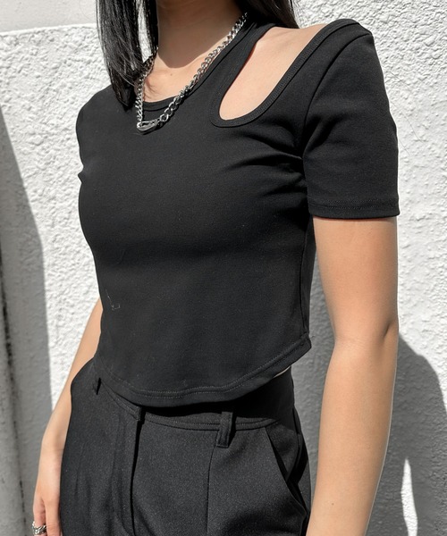 LVEU.(ラブユ.)の「【LVEU.】カットアウトクロップドトップス / トップス カットソー Tシャツ カットアウト 半袖 クロップド ショート ブラック(Tシャツ/カットソー・レディース・ブラック・FREE)」の15枚目の写真