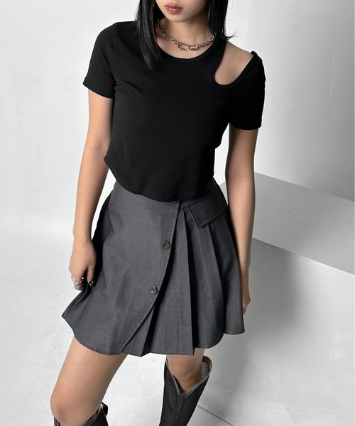 LVEU.(ラブユ.)の「【LVEU.】カットアウトクロップドトップス / トップス カットソー Tシャツ カットアウト 半袖 クロップド ショート ブラック(Tシャツ/カットソー・レディース・ブラック・FREE)」の10枚目の写真
