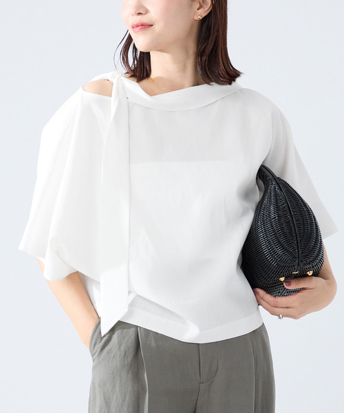 ヴェルメイユ パー イエナ 25SS アシンメトリーリボンブラウス シャツ 麻 VERMEIL par iena（ヴェルメイユパーイエナ）の「アシンメトリーリボン