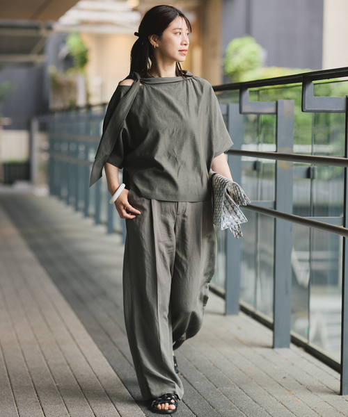 ヴェルメイユ パー イエナ 25SS アシンメトリーリボンブラウス シャツ 麻 VERMEIL par iena（ヴェルメイユパーイエナ）の「アシンメトリーリボン
