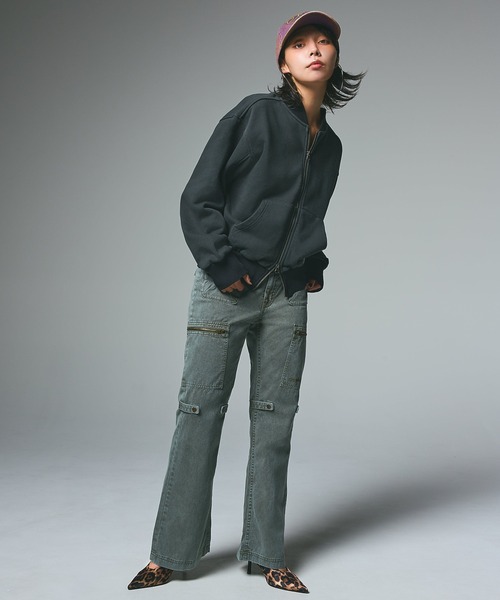 X-girl（エックスガール）の「FADED MULTI POCKET FLARE PANTS（その他パンツ・レディース・ブラック/オリーブ/ブラウン・S/M）」の16枚目の写真