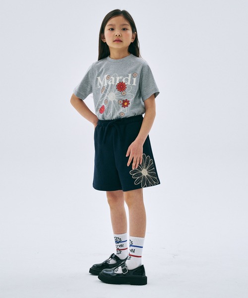 Mardi Mercredi（マルディメクルディ）の「KIDS SWEAT SHORTS FLOWER / キッズ スウェット ショーツ フラワー（スウェットパンツ・キッズ・ホワイト×グリーン/ベージュ系その他/オートミール/ネイビー/レッド/ホワイト×ピンク/ブラック×ピンク/ブラック・100cm/120cm/130cm/110cm）」の13枚目の写真