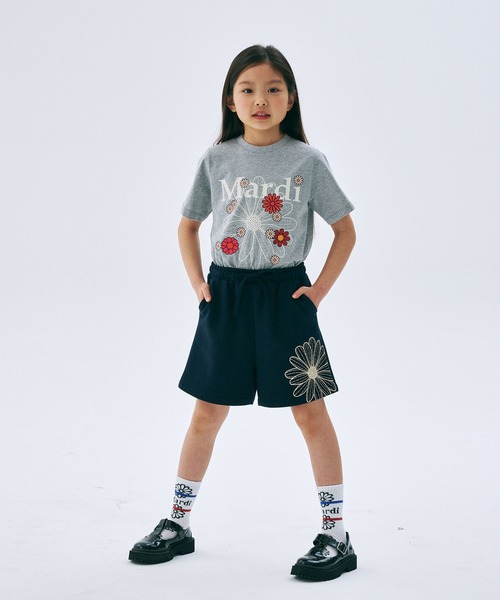 Mardi Mercredi（マルディメクルディ）の「KIDS SWEAT SHORTS FLOWER / キッズ スウェット ショーツ フラワー（スウェットパンツ・キッズ・ホワイト×グリーン/ベージュ系その他/オートミール/ネイビー/レッド/ホワイト×ピンク/ブラック×ピンク/ブラック・100cm/120cm/130cm/110cm）」の15枚目の写真