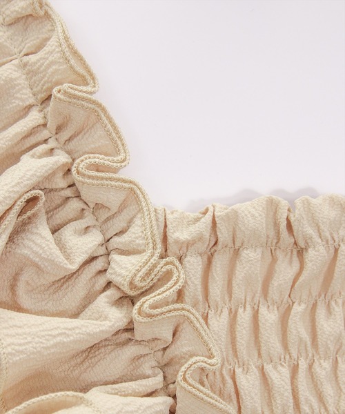 clear（クリア）の「フリルデザインペプラムブラウス[着回し力抜群 夏 カジュアル 大人]≪SS新作≫（シャツ/ブラウス・レディース・オフホワイト/ブラック/レッド/ベージュ/ブラウン・F）」の7枚目の写真