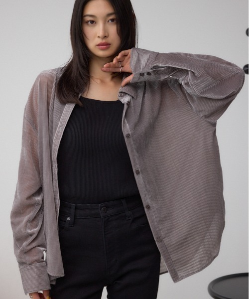 AZUL by moussy（アズールバイマウジー）の「シアーコーデュロイ袖スリットボタンシャツ（シャツ/ブラウス・レディース・グレー/ピンク/アイボリー・SMALL/MEDIUM）」の3枚目の写真