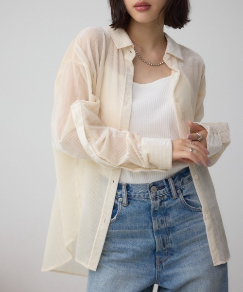 AZUL by moussy（アズールバイマウジー）の「シアーコーデュロイ袖スリットボタンシャツ（シャツ/ブラウス・レディース・グレー/ピンク/アイボリー・SMALL/MEDIUM）」の2枚目の写真