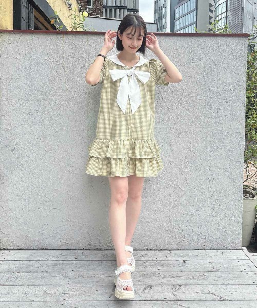 F i.n.t(フィント)の「ローウエストセーラーチェックシャツワンピース【1枚で快適】夏服(シャツワンピース・レディース・ライトグリーン/ネイビー×ホワイト・FREE)」の3枚目の写真