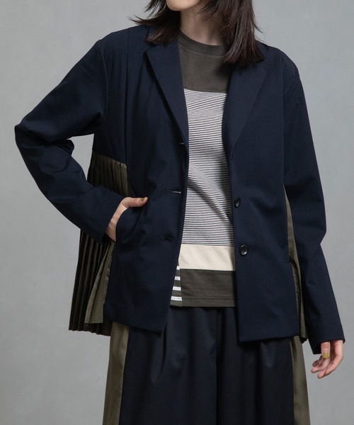 MARECHAL TERRE(マルシャルテル)の「プリーツジャケット(テーラードジャケット・レディース・モカ/ネイビー/ブラック/チャコールグレー・MEDIUM)」の7枚目の写真