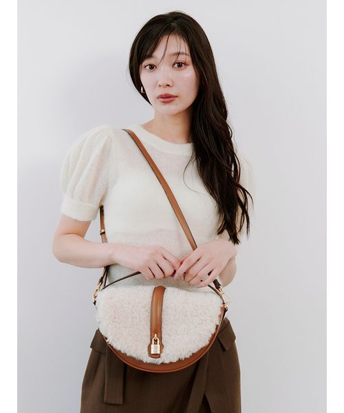 SNIDEL（スナイデル）の「ハーフムーンバッグ（ハンドバッグ・レディース・キャメル/ダークブラウン/ブラック・F）」の20枚目の写真